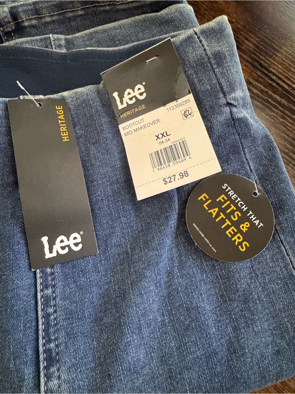 Lee Women's Heritage High Rise Pull On Bootcut Jeans